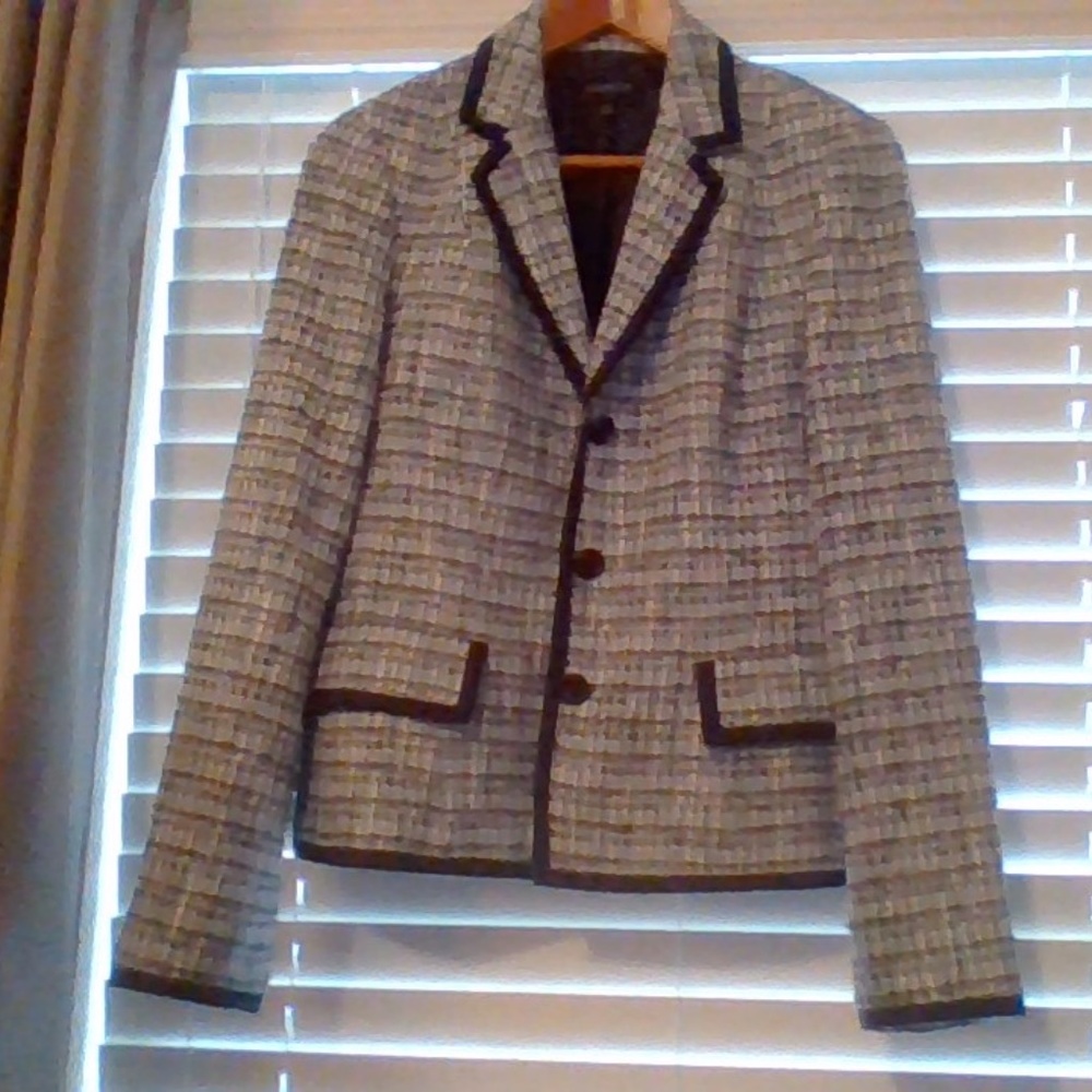 JACKET